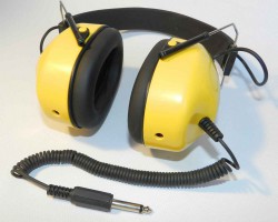Underwater headphones
